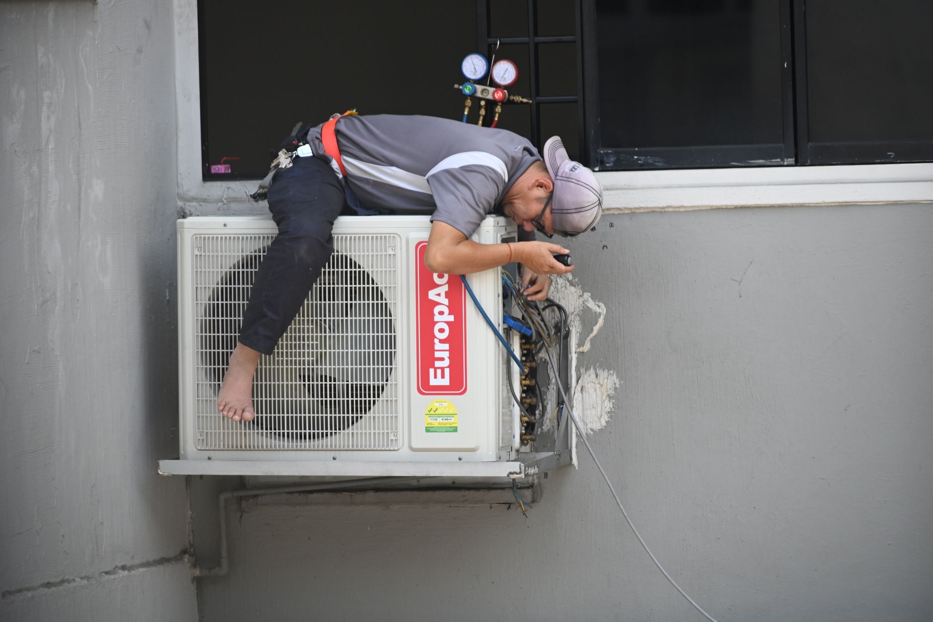Oakwood technician on a service call